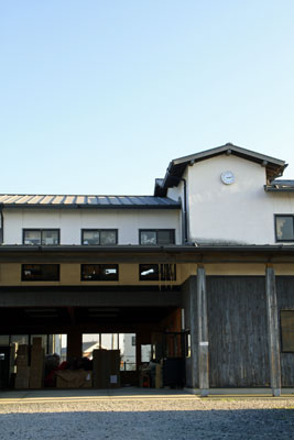 穏やかな気候の愛知県の東に位置し90年の伝統を持つ株式会社タネイ。